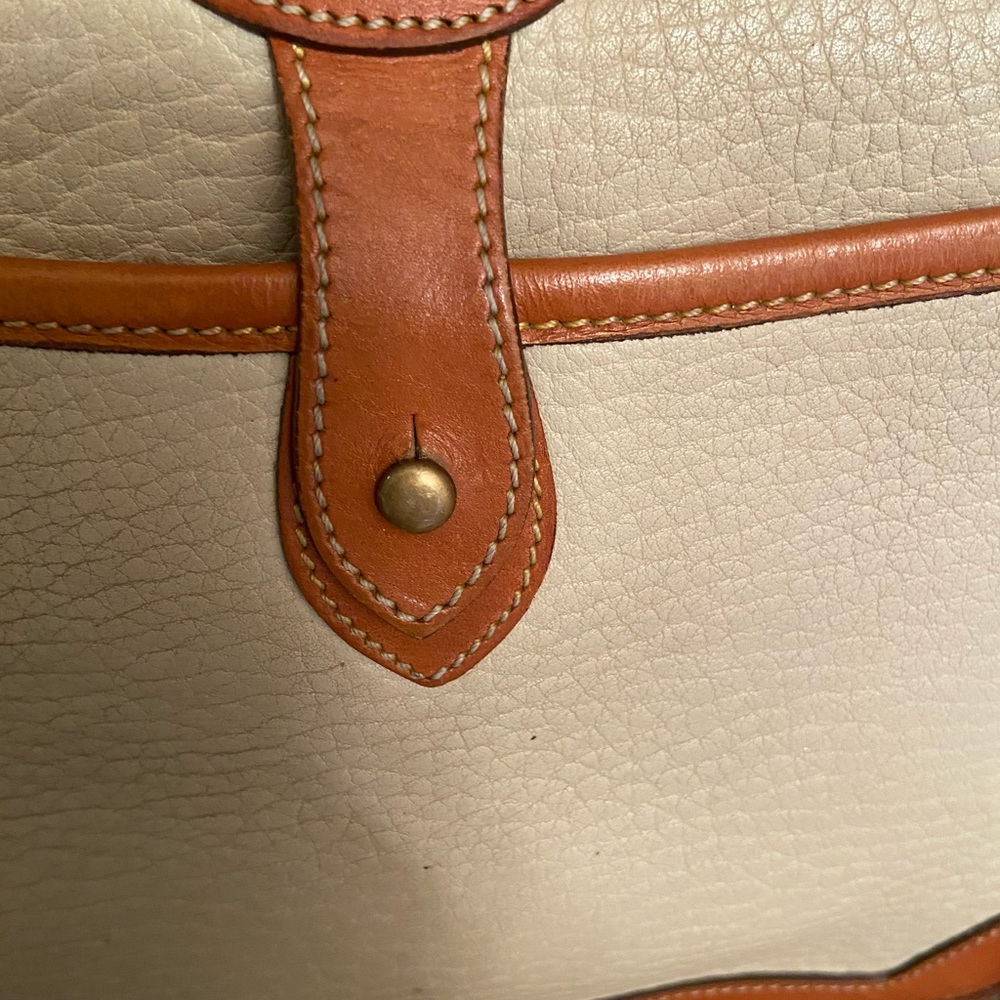 Dooney & Bourke All Weather Leather vintage Crossbody bag - Picture 2 of 11